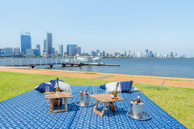 Perth: Scenic Seaplane Tour with Cheese Board & Champagne