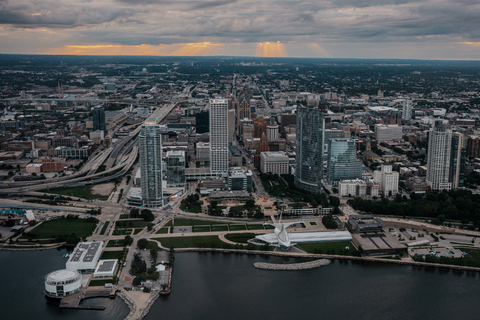 Milwaukee: Helicopter Rides Over Downtown & Lakefront Downtown Helicopter Ride