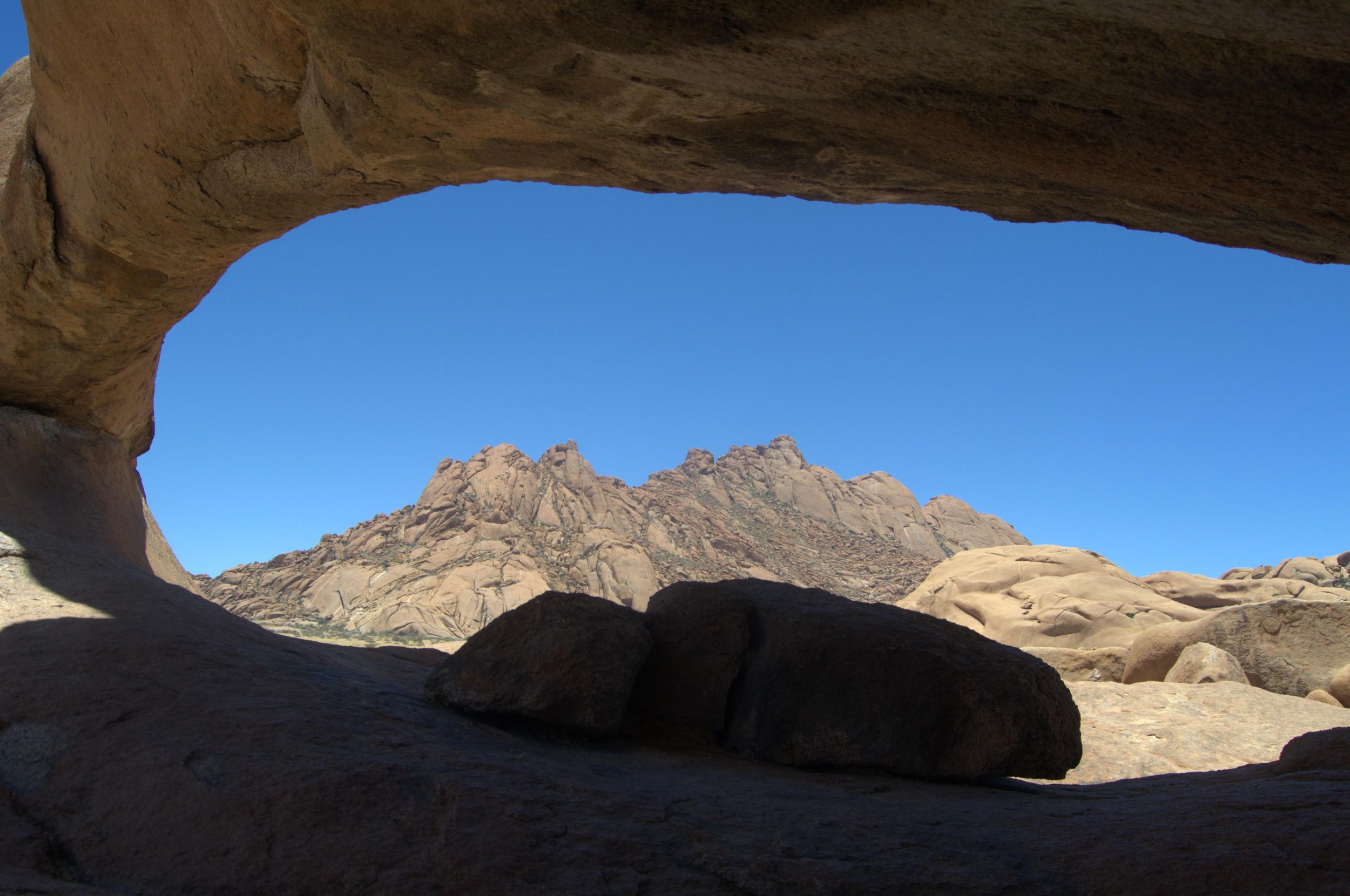 Spitzkoppe & Wüstenzauber: Bögen, Kunst & Sonnenuntergänge