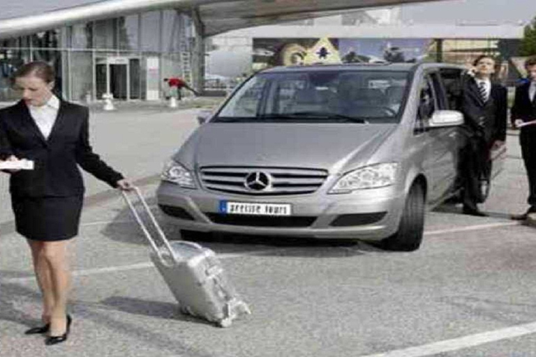 Le Caire : Transfert privé aller simple à l'arrivée et au départ de l'aéroport