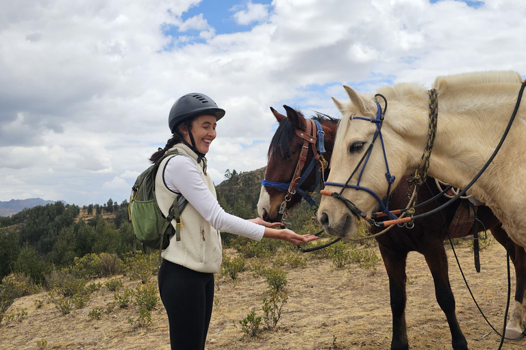 Sacred Valley: 3 hours Horse Riding Tour at Huaypo Lagoon