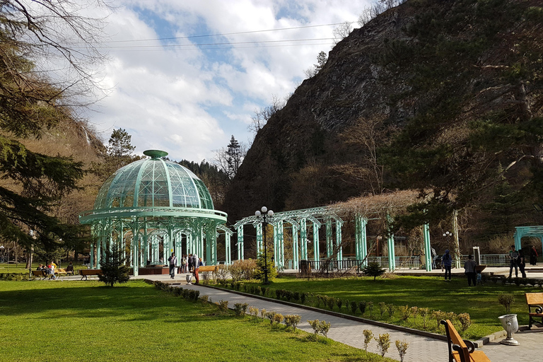 Jvari-Upliscixe-Borjomi Private TourTour particular Jvari-Upliscixe-Borjomi