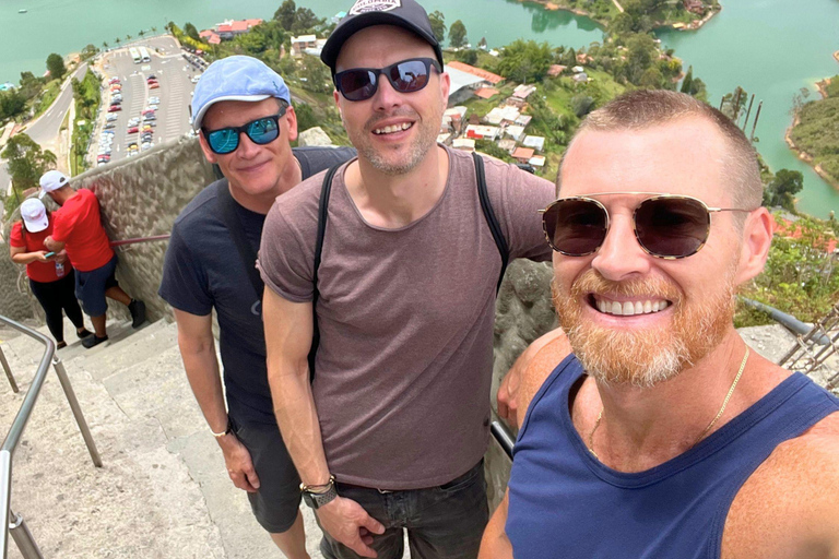 جولة بالقارب في غواتابي للمثليين