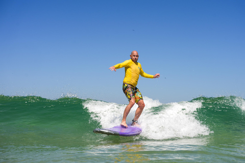 Cours de surf : à Arpoador à Ipanema.