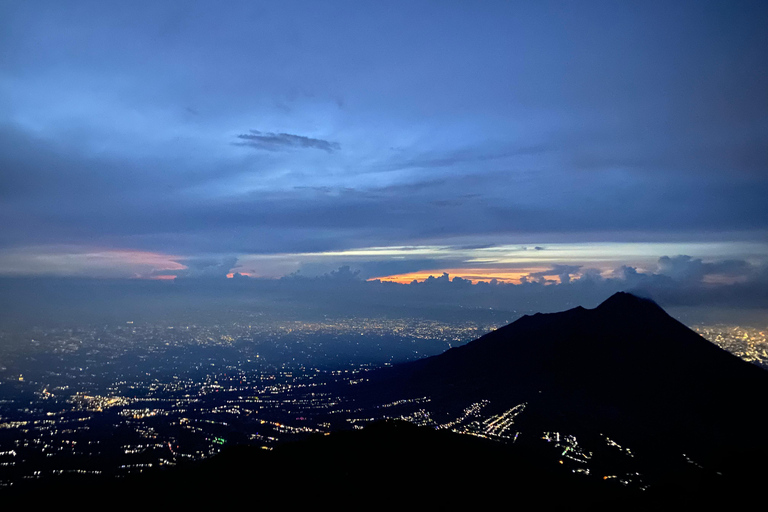 Yogyakarta: Dagsutflykt Mount Merbabu Sunrise Hike