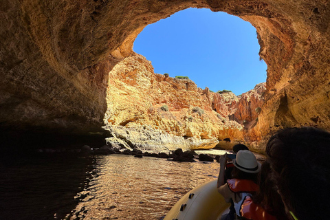 Lagos: Erkunde die berühmte Benagil-HöhleLagos: Entdecke die legendäre Benagil-Höhle