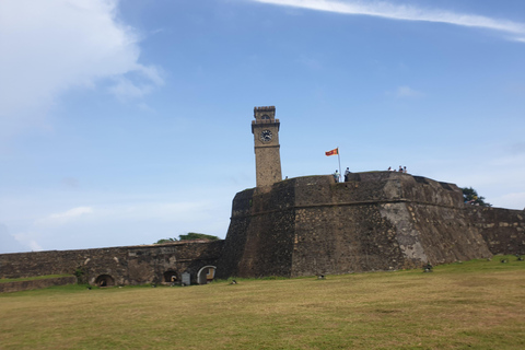 Galle Fort: Walk Through 400 Years of Sparking Stories