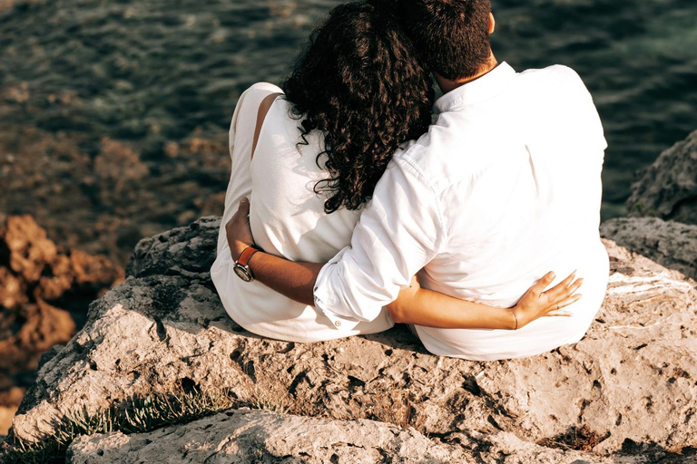 Tarragona: Private Photoshoot for Solo Travelers