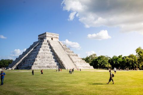 Tour privado a Chichén Itzá, Mesón del Marqués y Valladolid