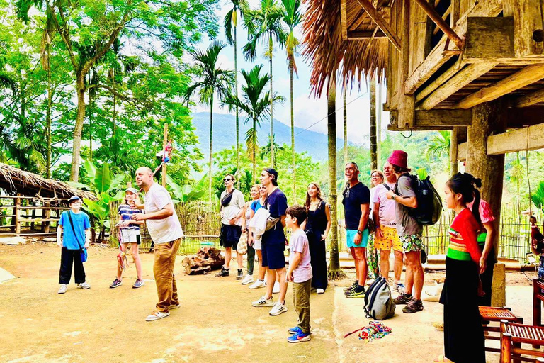Hanoi/Ninh Binh: 2-Day Pu Luong Easy Trekking & Eco Retreat Option 3:(Small group) Stay in Eco-Resort with Balcony Room
