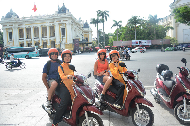 Hanoi: Hidden Streets & Street Food Motorcycle Tour