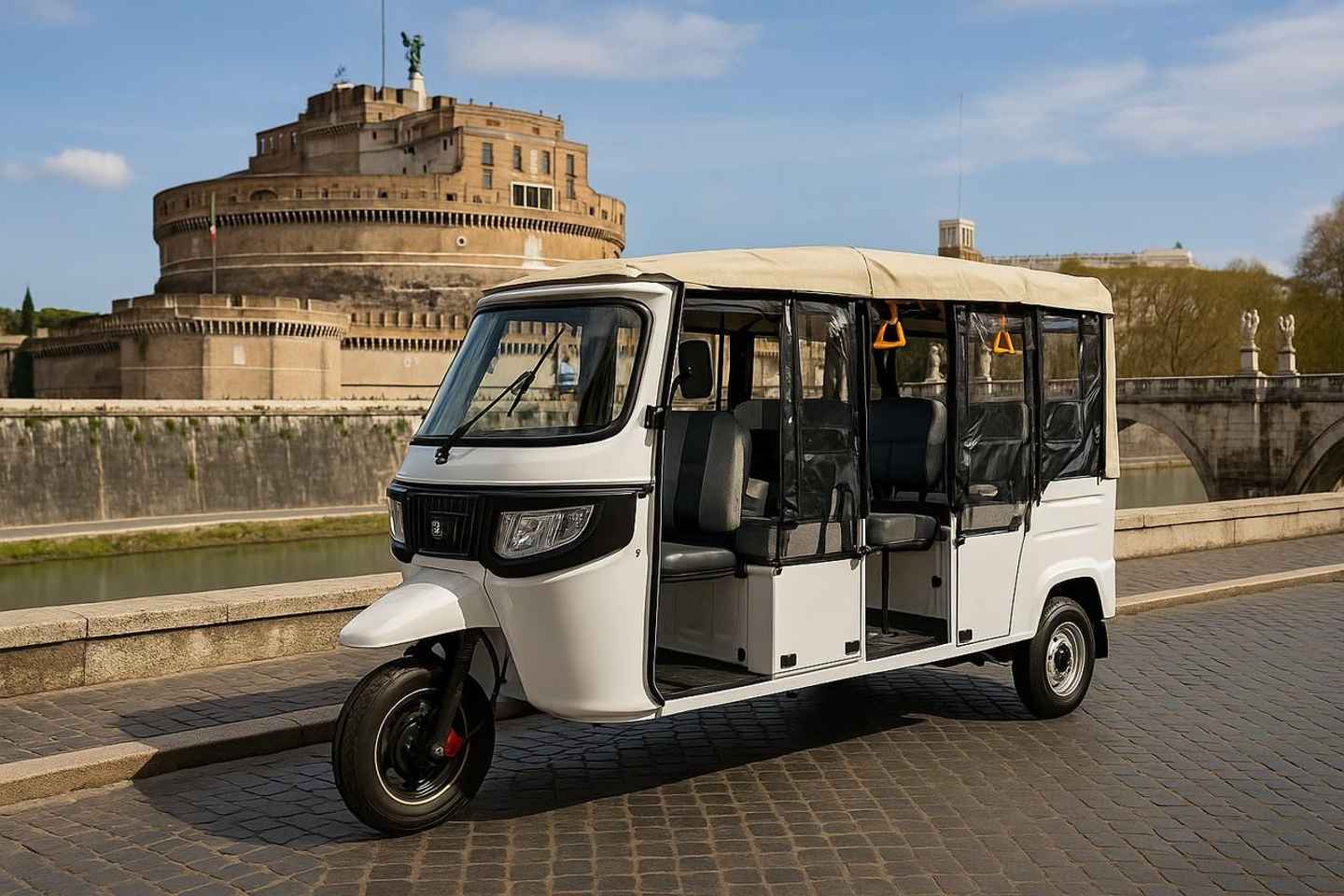 Rome: Photography service with Electric tuk tuk