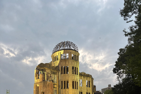 Hiroshima Peace Park & A-Bomb Dome Sunset Night Group Tour