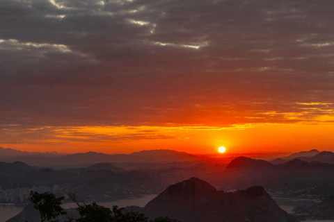 Sonnenaufgang am Zuckerhut mit exklusivem Frühstück und Transfer