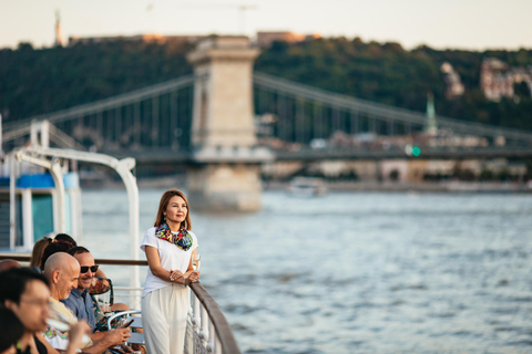 Budapest: Dinner Cruise with Live Music and Folk Dance ShowDinner Cruise