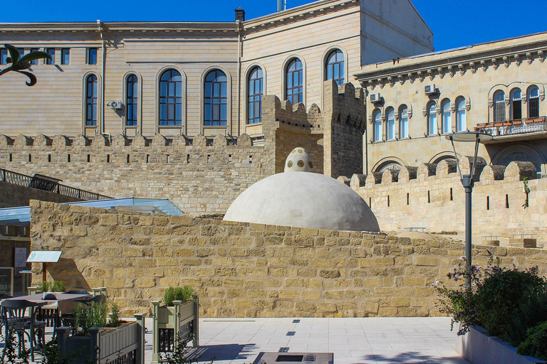 Baku: Old City Guided Walking Tour Baku Old City with professional guide group & private tour