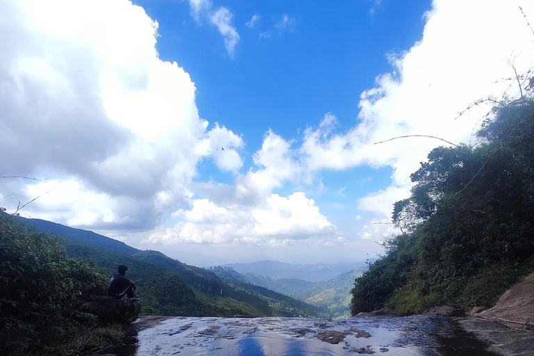 Kandy: Knuckles Mountain Range 2-Day Camping Tour