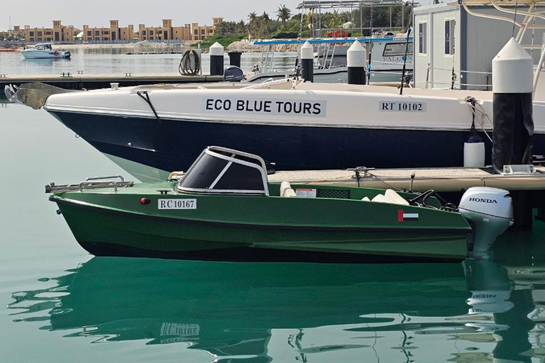 Abu Dhabi: Self-Drive Boat Adventure with Snorkeling Gear 2 Hour