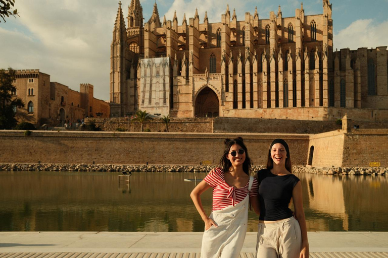 Palma: Old Town & Waterfront Private Photoshoot Ultimate: 50 photos + cinematic video reel | 90 mins