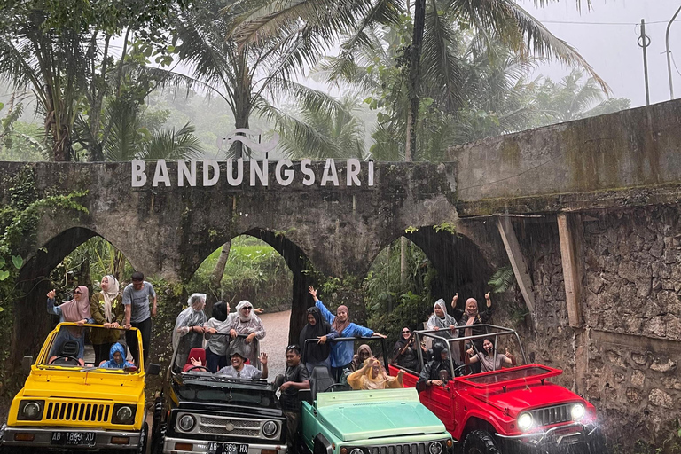 Yogyakarta: Mangunan Pine Forest Jeep Adventure