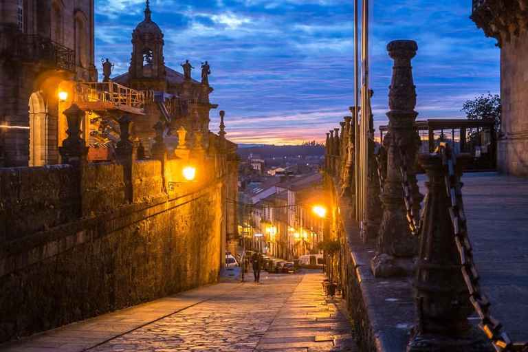 From Lisbon: Santiago de Compostela Day Trip with Fatima