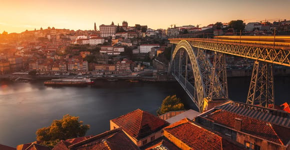 Porto: private exklusive Geschichtstour mit einem Einheimischen