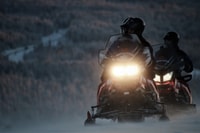 Saariselk/Inari, Akşam Kar Otomobili Turu ve Akşam Yemeği - Hizvo