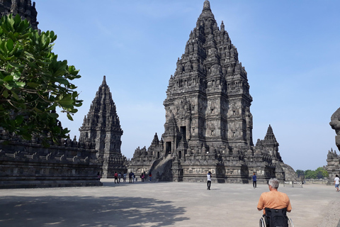 Yogyakarta: Tour di un giorno dei templi di Borobudur e Prambanan