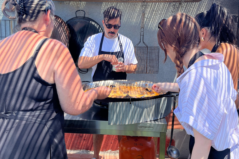 Barcellona: Masterclass di cucina sulla paella sul tetto