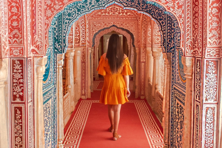 Jaipur : Ganztägige Pink City Jaipur Private Tour mit FührungPrivate Tour mit Taxi, Reiseleiter und Eintrittskarten