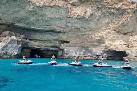 Malta: Safari de Jet Ski nas Ilhas de São Paulo ou na Baía de São Tomé