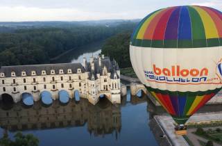 Amboise Heißluftballonfahrt zum Sonnenuntergang über dem Loire-Tal