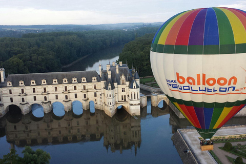 Giro in mongolfiera di Amboise al tramonto sulla Valle della Loira