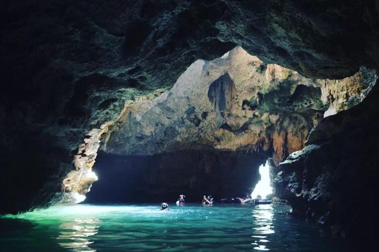 Yogyakarta: Pindul Cave Tubing & Indrayanti Beach Tour
