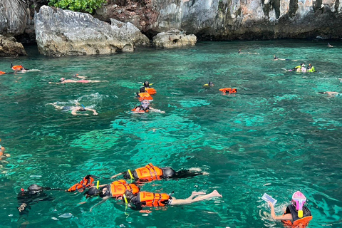 Krabi: 7 eilanden &amp; Railay in vroege ochtendKrabi: Wees de drukte voor met een vroege vogel 7-eilanden longtailboottocht