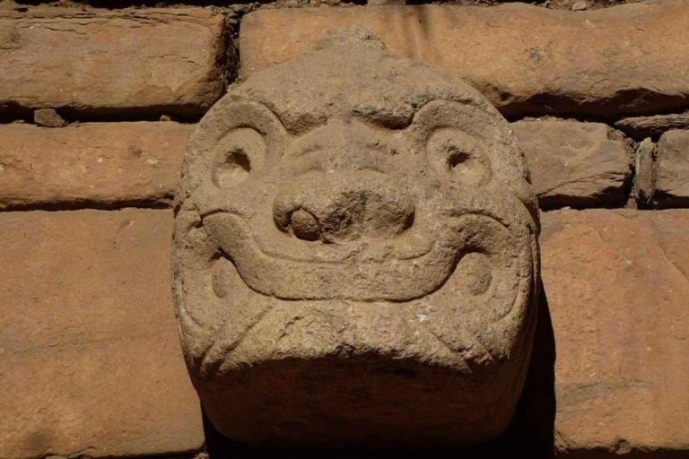 Von Huaraz ||Chavin de huantar/museum/querococha lagoon