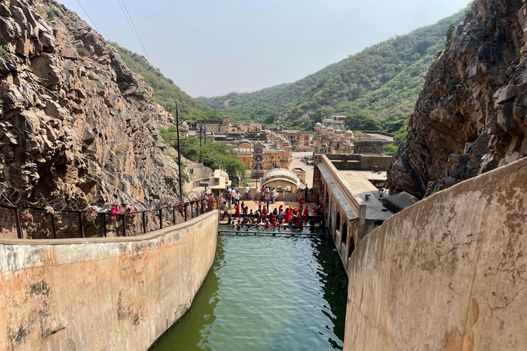 Temple tour of Jaipur with ropeway ride