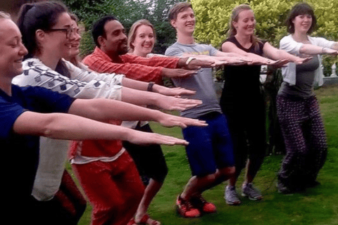 Tirana : Cours de Qigong au bord du lac