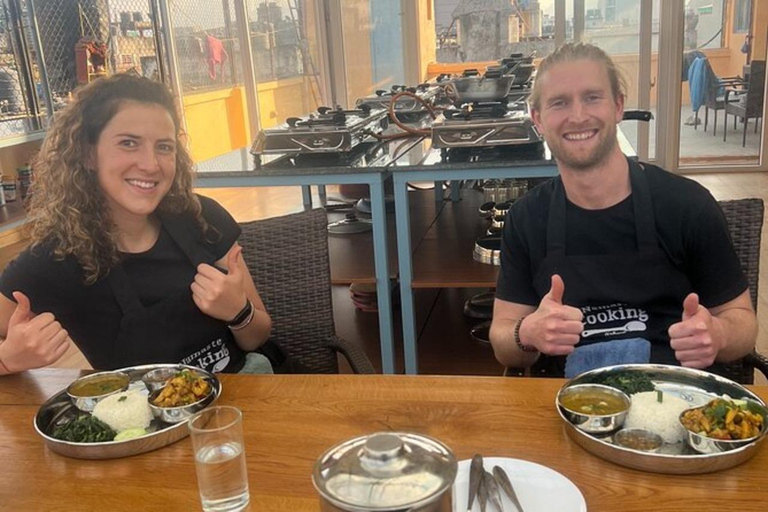 Cours de cuisine népalaise animé par des femmes locales
