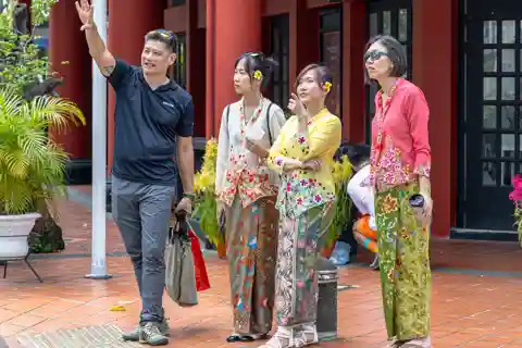 Singapore: Peranakan Culture and City Highlights Tour