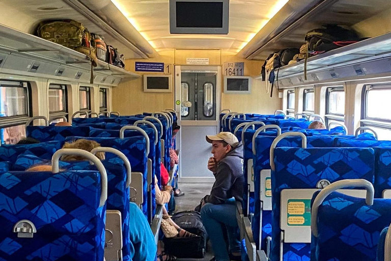 Ella: Curated Scenic Train Journey from Nanu Oya with Locals Nuwara Eliya: Train E Ticket to Ella 1st or 2nd class cabin