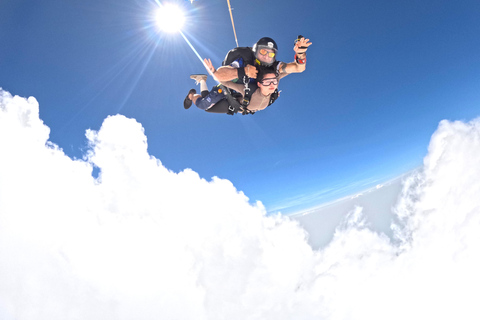 Pattaya-Bangkok Tandem Skydive with Ocean Views VIP Package