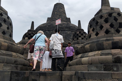 Yogyakarta: 2-Day Highlight Unesco Temple and Cave Tour