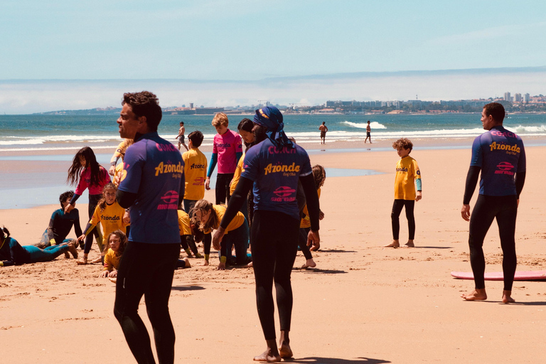 Beginner surf class at Caparica (Lisbon) Beginner premium surf class at Caparica (Lisbon)