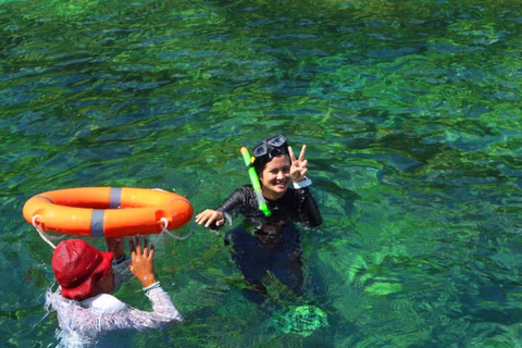 Ko Lanta: Escursione di una giornata intera con snorkeling alle isole Phi Phi e Bamboo