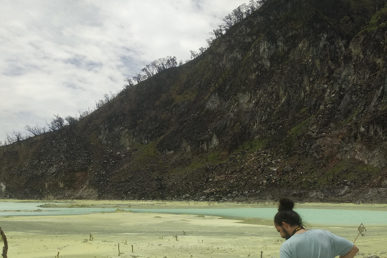 Bandung : Private Tour Guide Sightseeing (Costum tour)