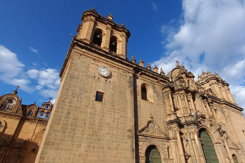 Von Puno nach Cusco: Touristische Busfahrt mit Übernachtung