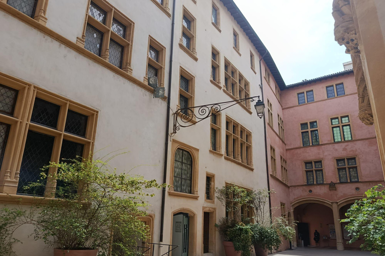Vieux Lyon: Guided visit for children and families