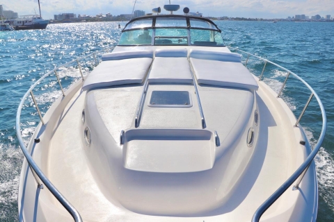 Croisière paradisiaque à bord d'un yacht de luxe à Cancun6 heures d'excursion de luxe autour de Isla Mujeres