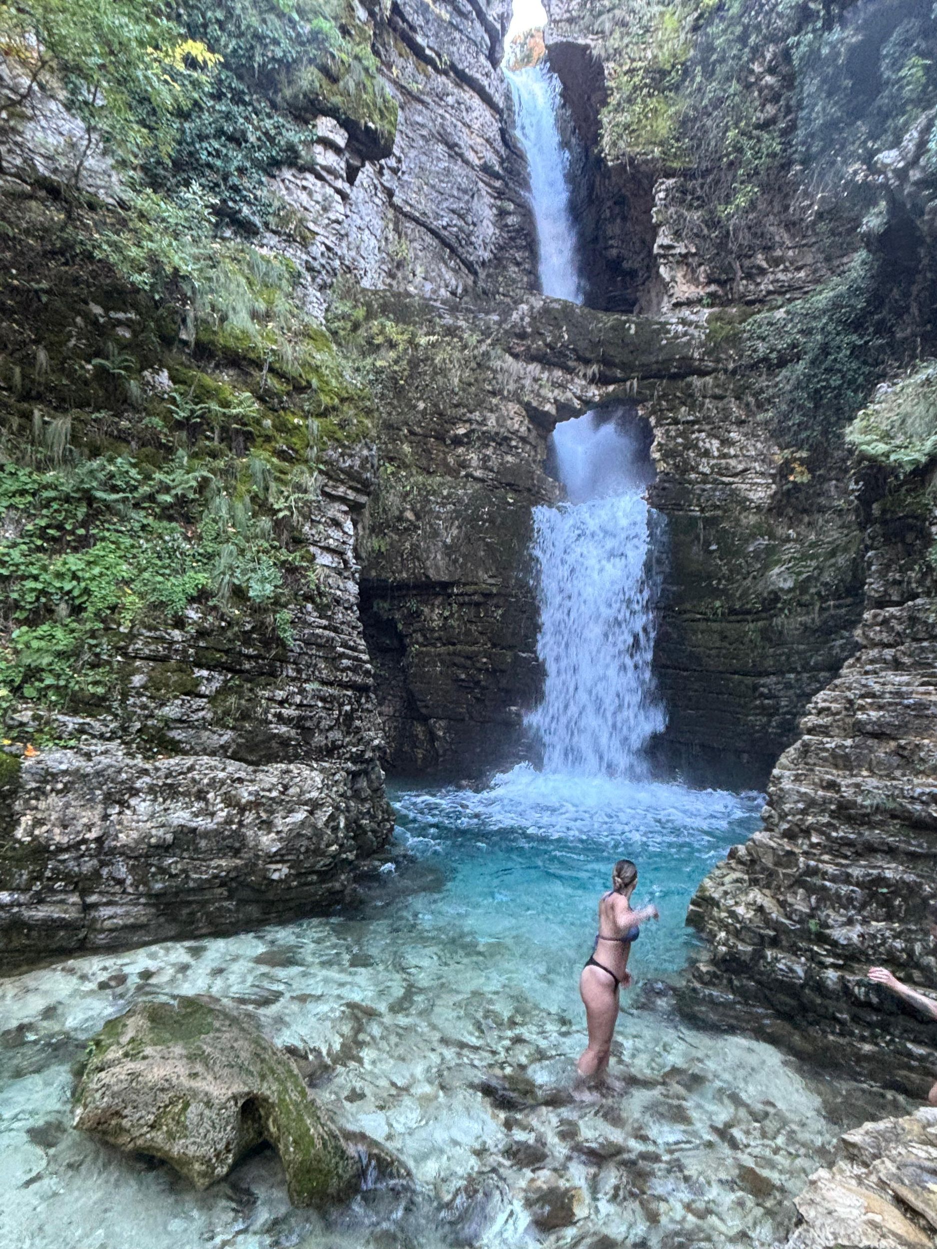 Vlora: Bartaj-Brücke, Peshtura-Wasserfall, Canyon- und Strandtour